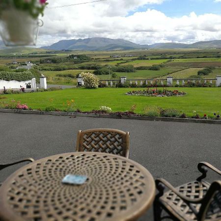The Three Arches Bed & Breakfast Louisburgh Exterior photo