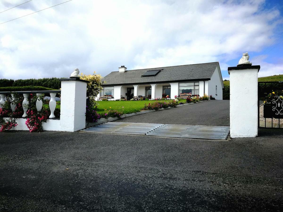 The Three Arches Bed & Breakfast Louisburgh Exterior photo